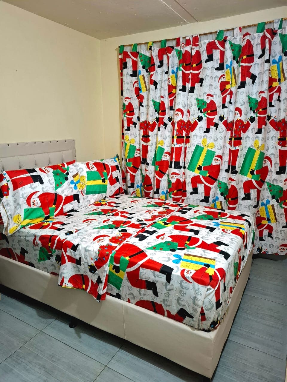 COMBO JUEGOS DE SABANAS (CAMA DOBLE 140X190) Y CORTINAS NAVIDEÑAS (2 CORTINAS 280x220)